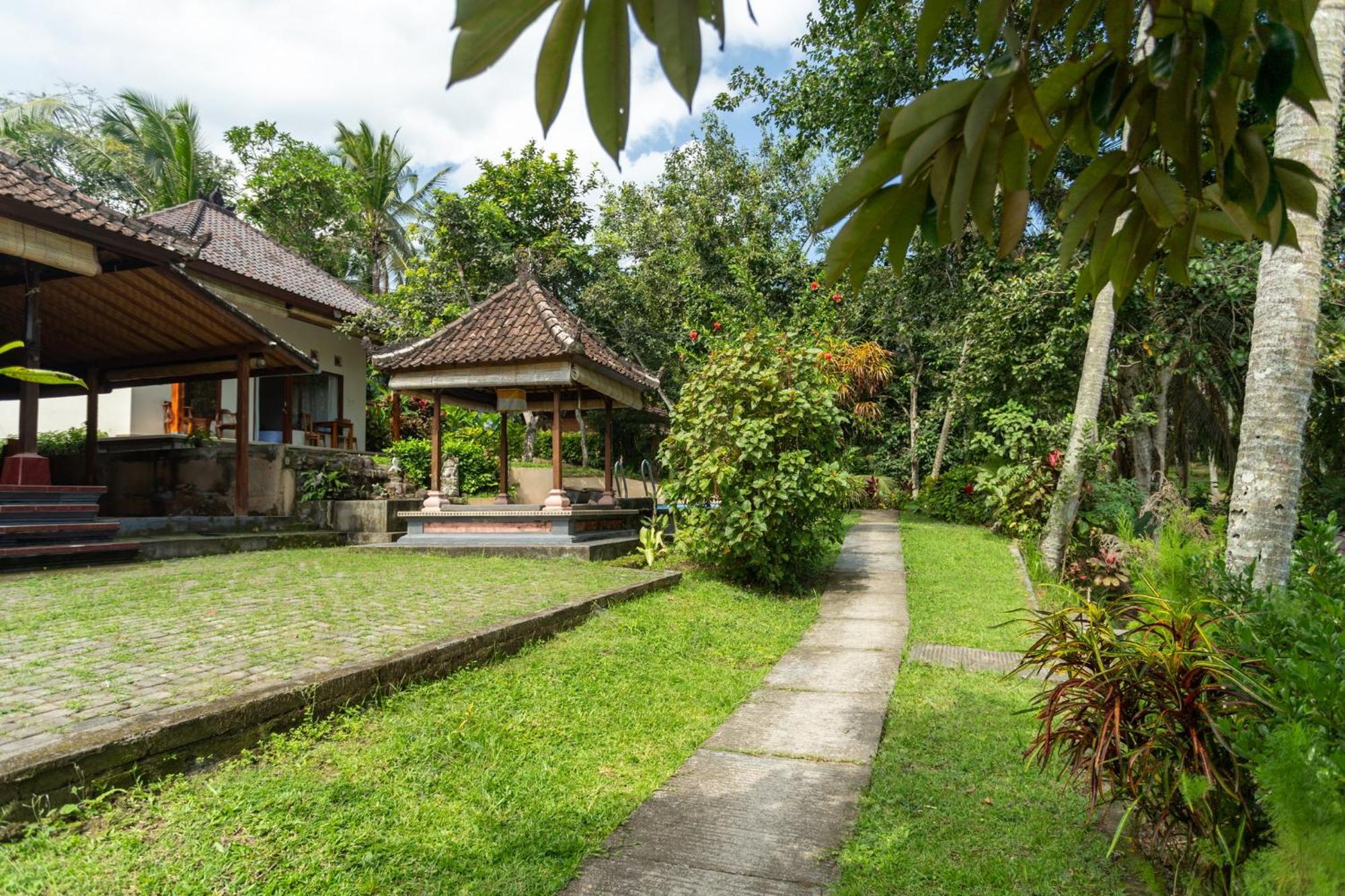 Pondok Hari Baik Balian Exterior foto